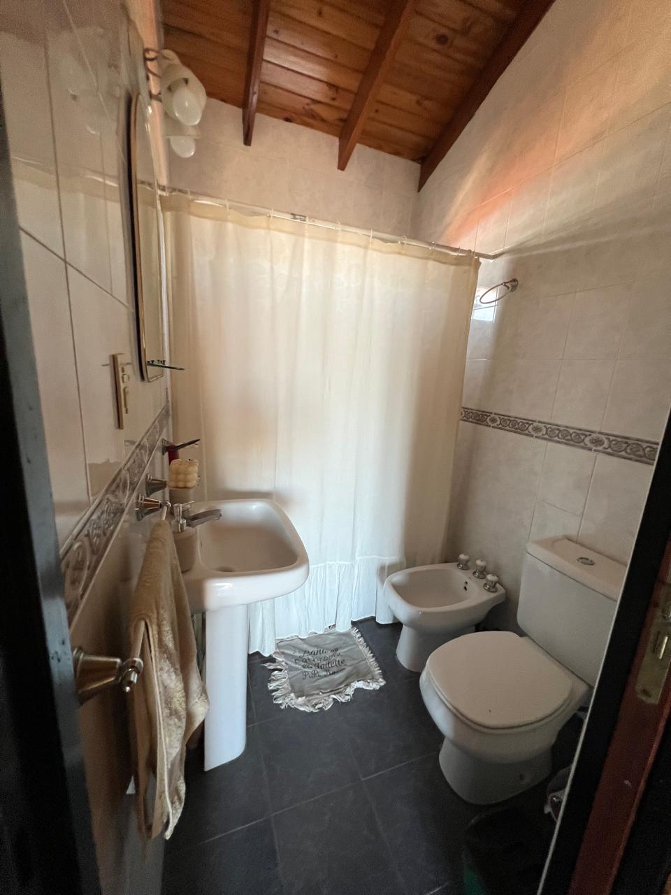 ced597fa-afd8-451d-b66a-ad9659570aa0