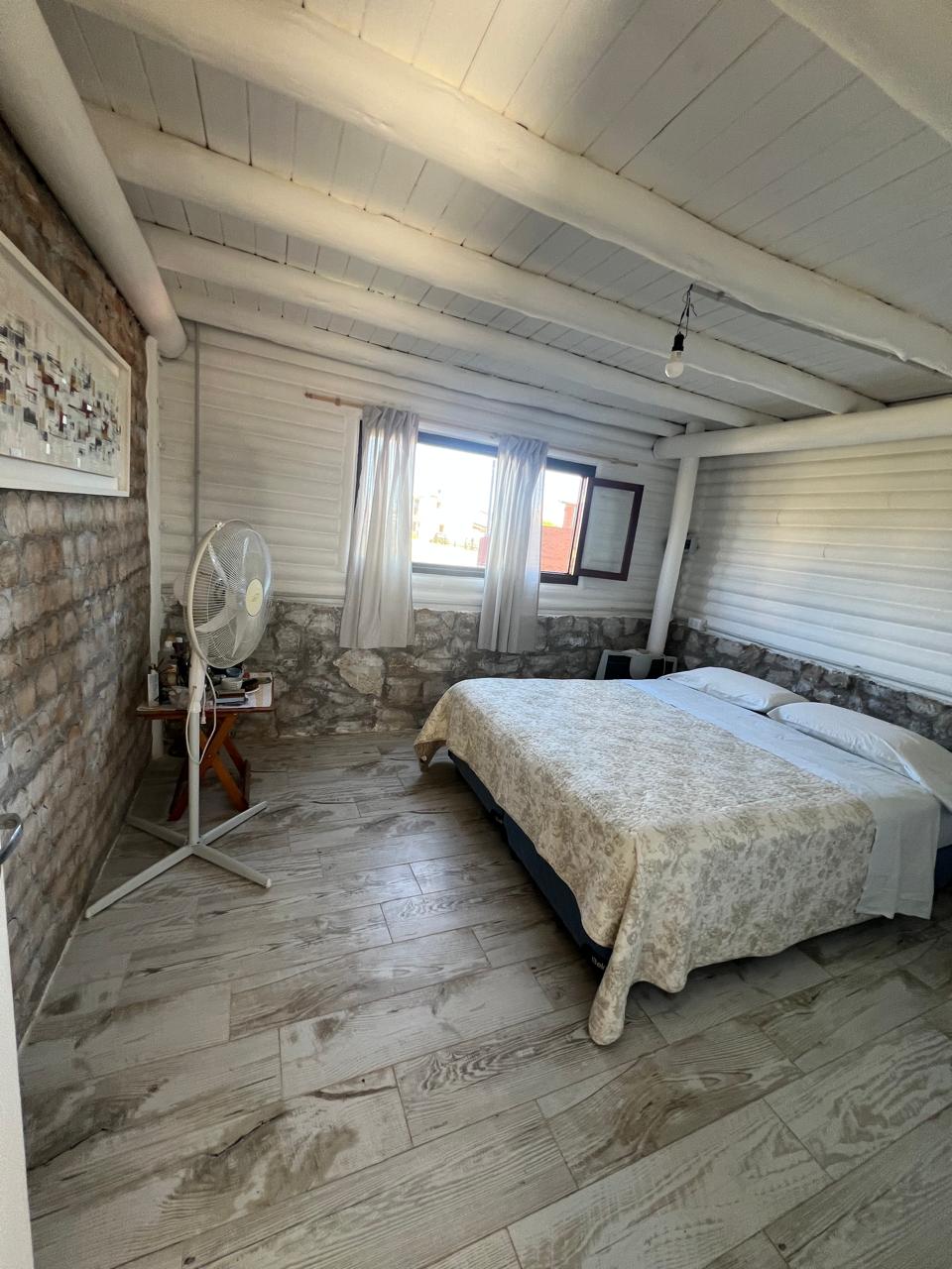 4526ccc0-e1db-49ed-b6e7-607eec8117fb