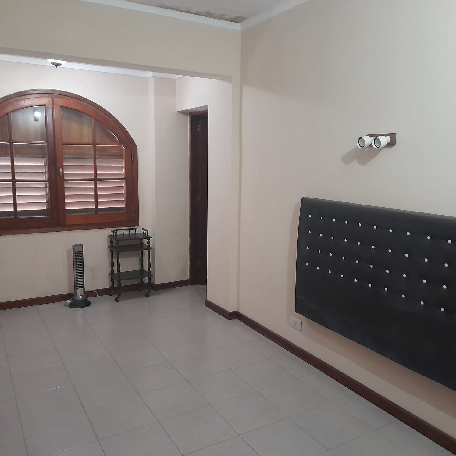 c0c008d5-2ec6-425d-9c4c-39c41f715374