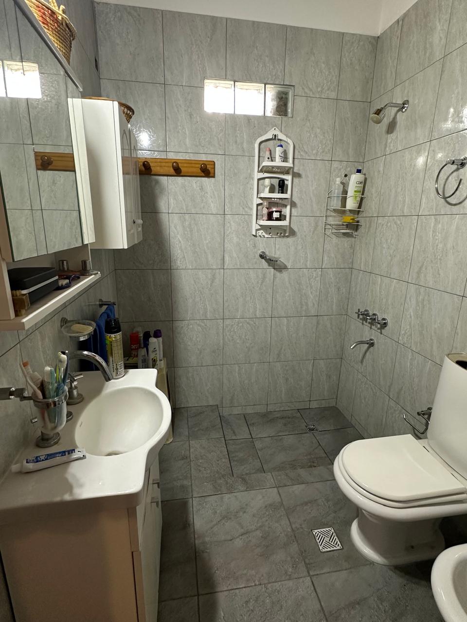 b3829b5e-9e44-4e6e-854e-beea0e7994cb