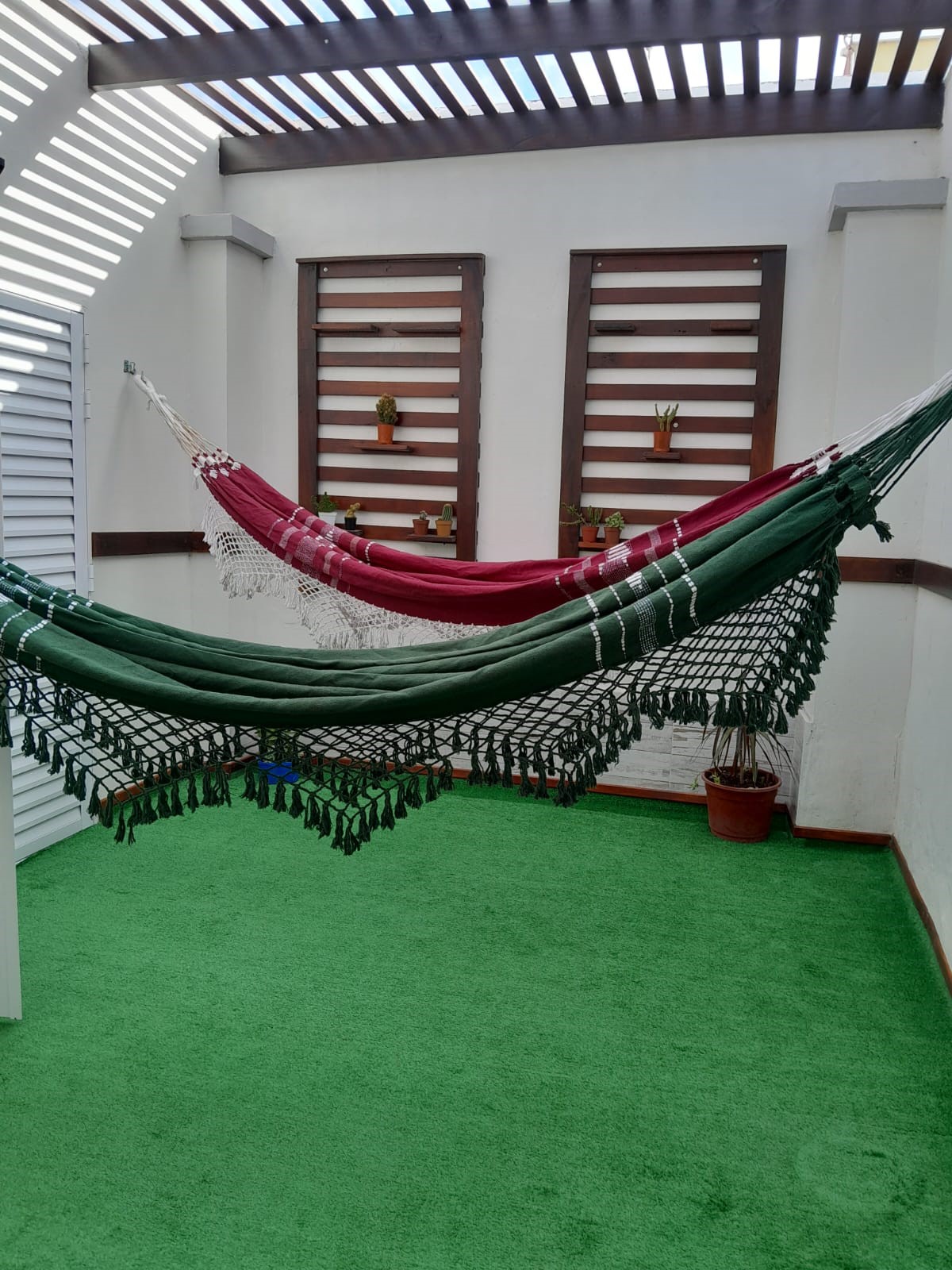 e5151eb6-8560-40b5-9ee9-78c6da388c17